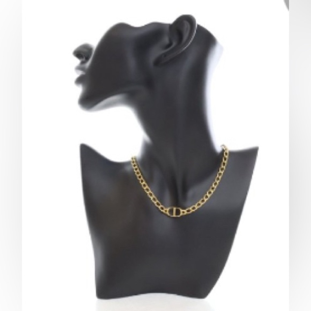 DIOR NECKLACE